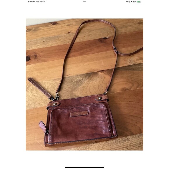 Frye Michelle Brown Leather Crossbody Bag/Purse Wristlet - Picture 2 of 12